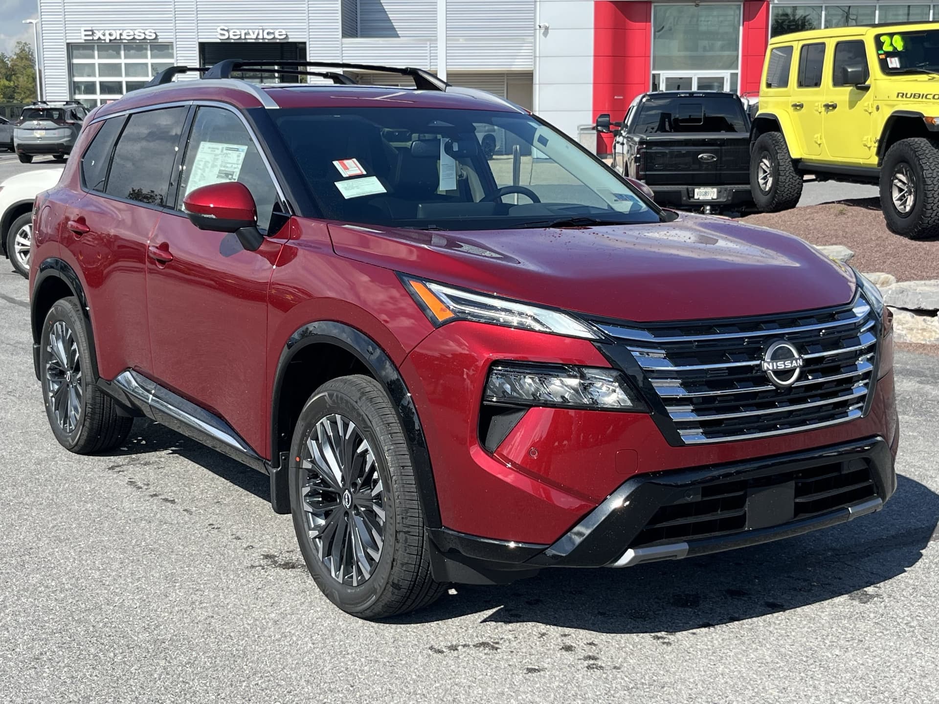 2026 Nissan Rogue Platinum — photo 1 of 40
