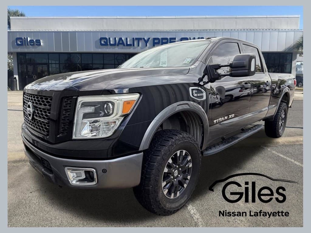 2017 Nissan Titan XD PRO-4X — photo 1 of 18