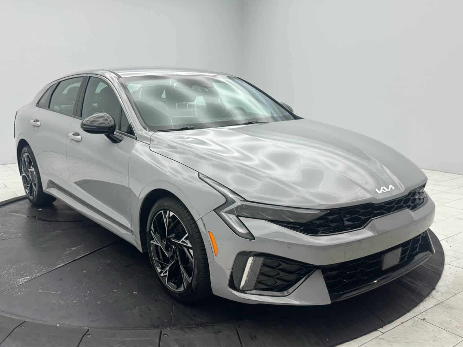 2025 Kia K5 GT-Line — photo 1 of 32
