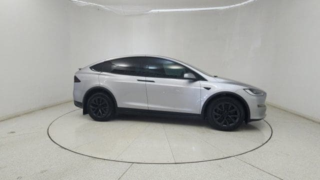 2024 Tesla Model X Base — photo 1 of 92