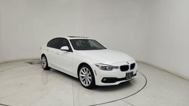 2018 BMW 3 Series Base — photo 1 of 36
