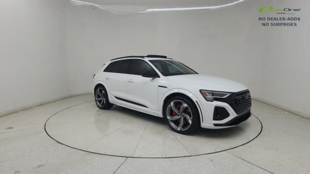 2024 Audi SQ8 e-tron Base — photo 1 of 93