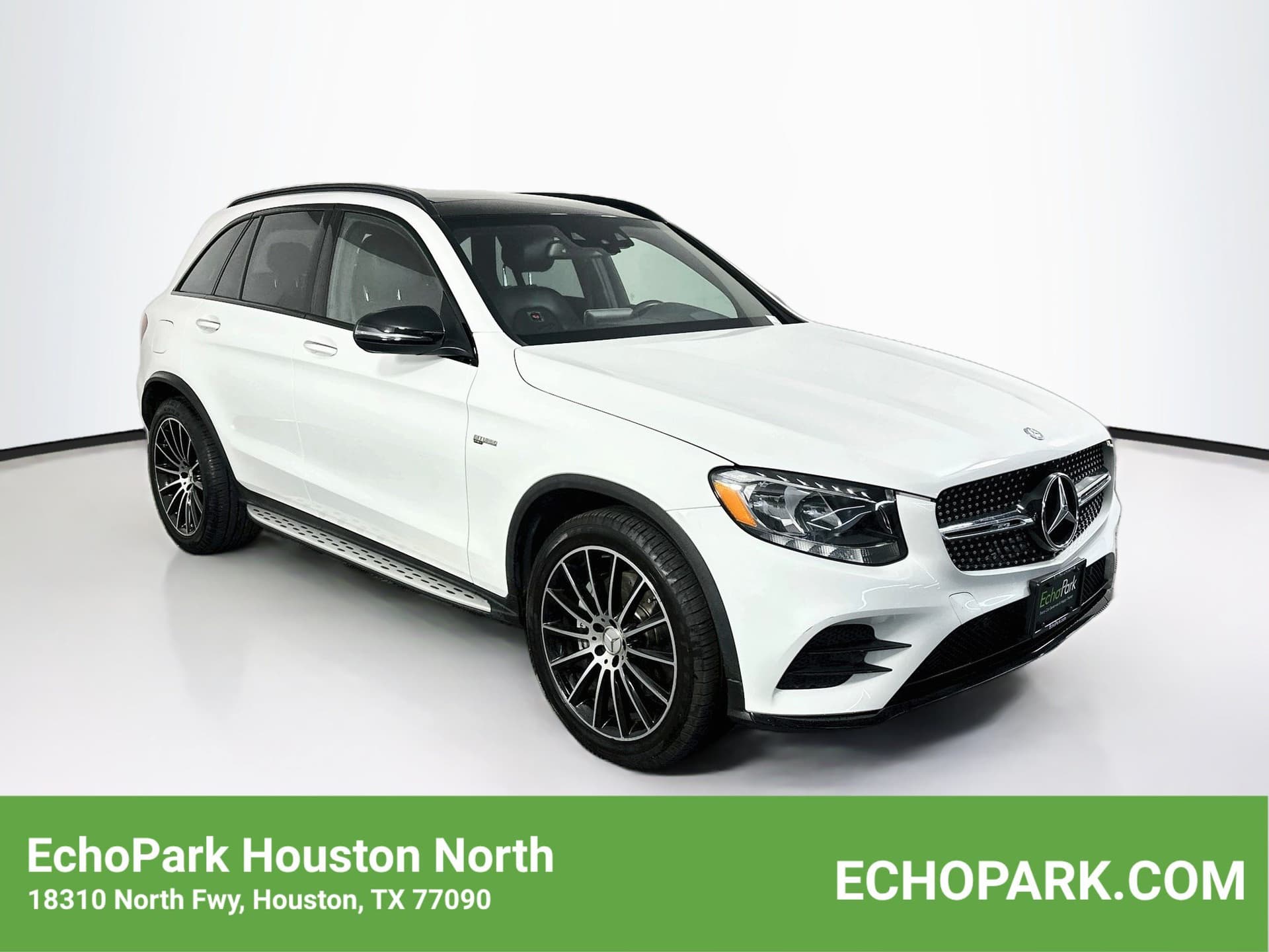 2017 Mercedes-Benz GLC Base — photo 1 of 32
