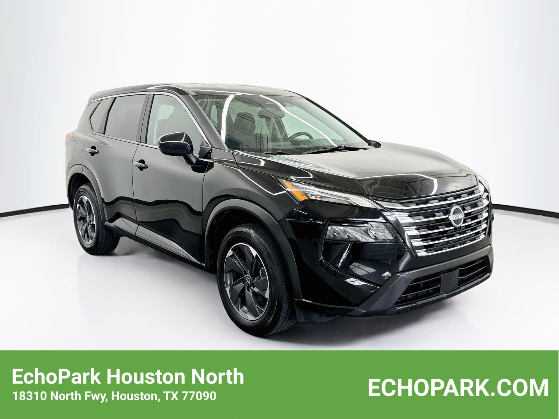 2025 Nissan Rogue SV — photo 1 of 29