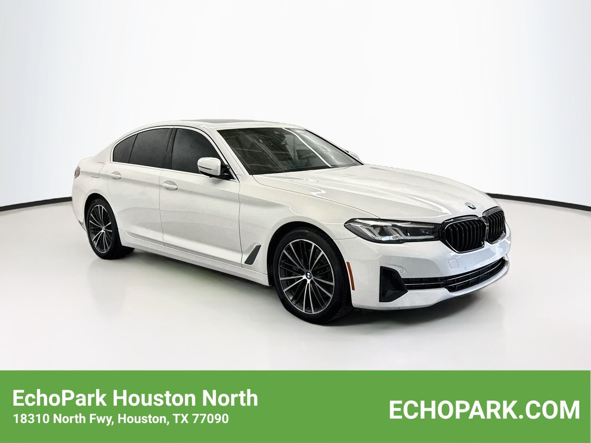 2022 BMW 5 Series 530i — photo 1 of 32