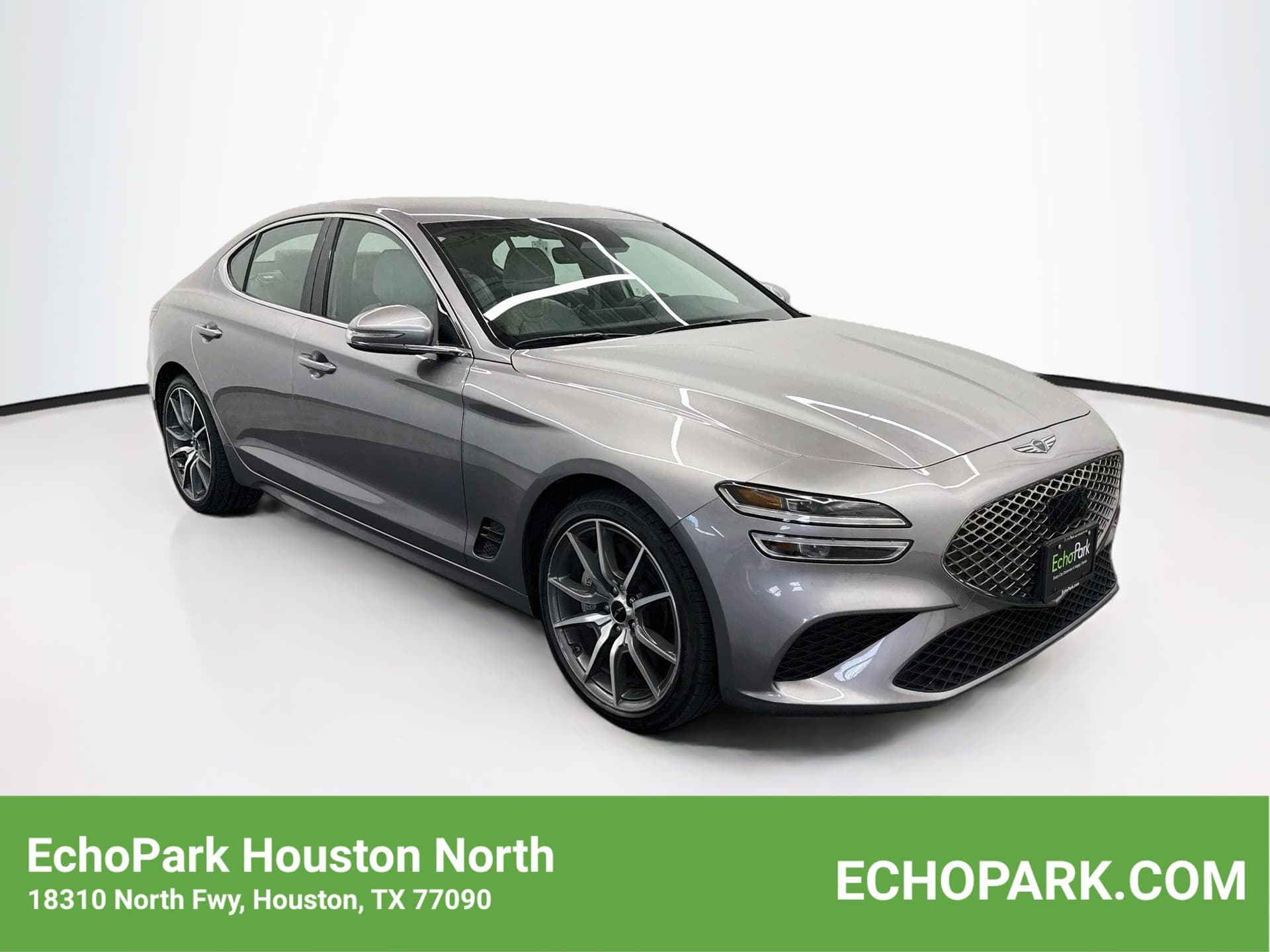 2025 Genesis G70 2.5T — photo 1 of 30