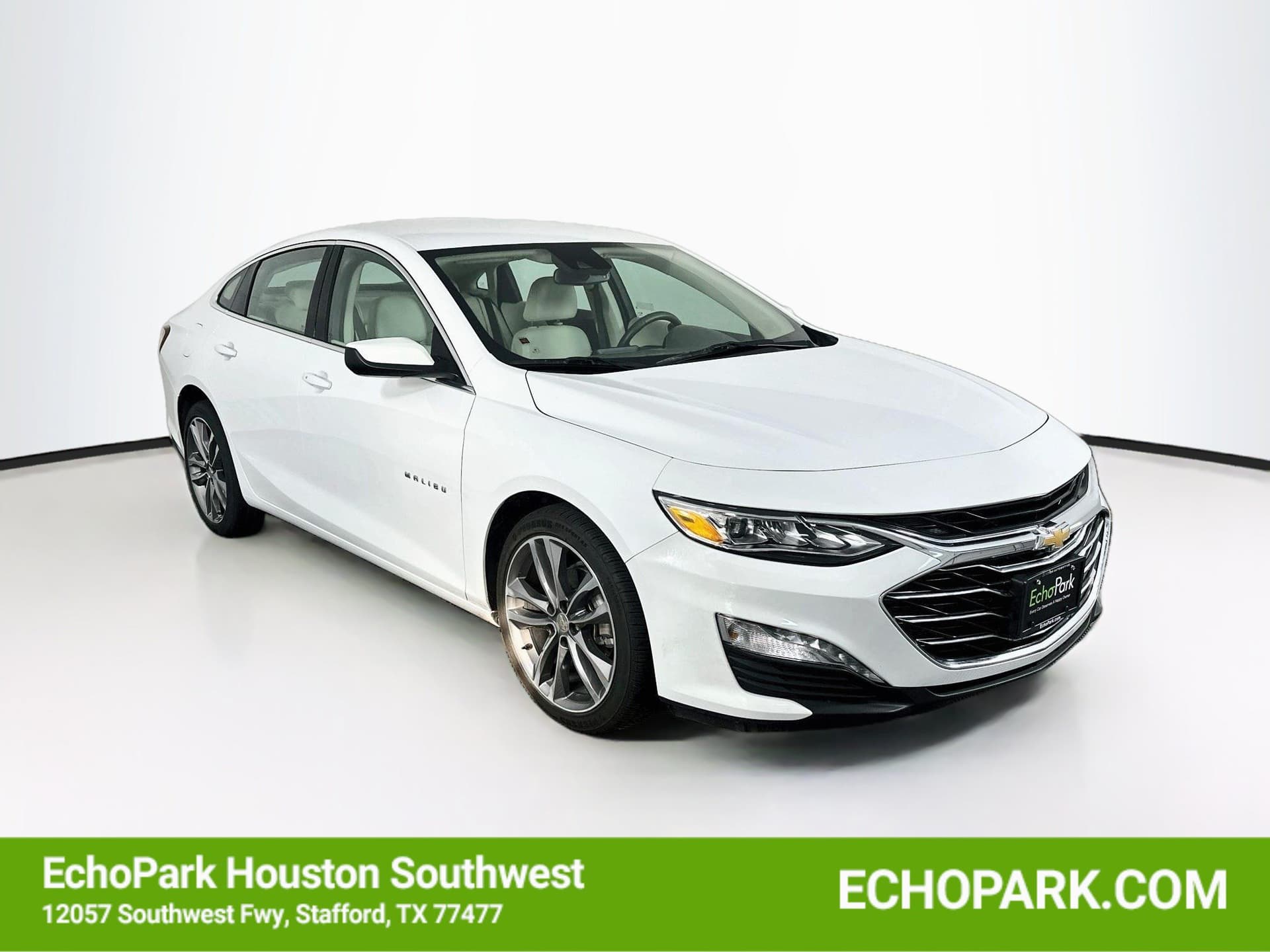 2024 Chevrolet Malibu 2LT — photo 1 of 30