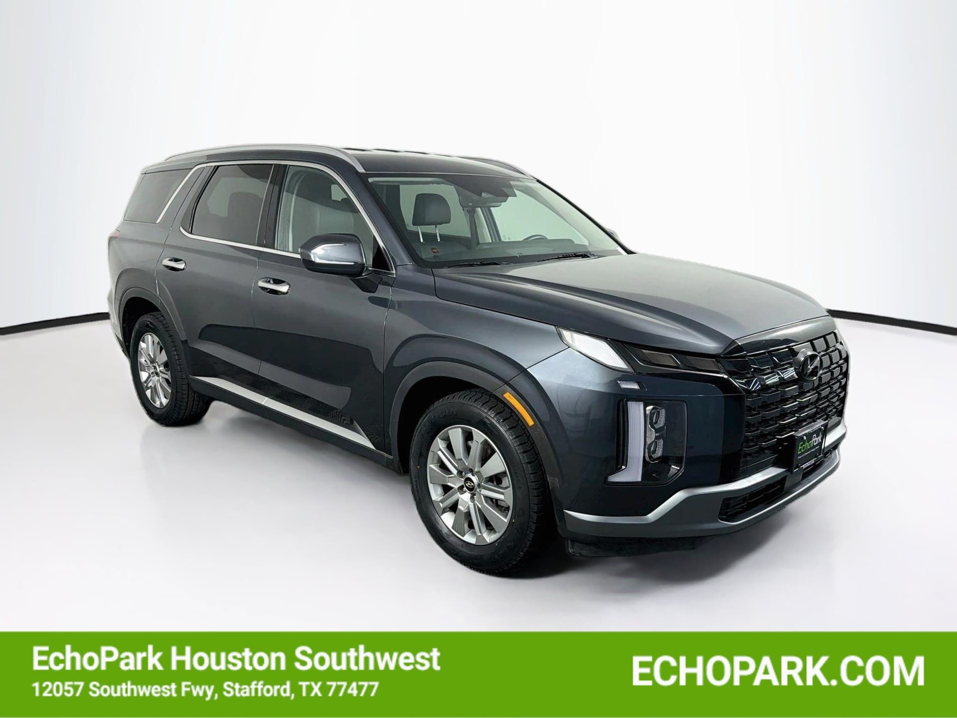 2024 Hyundai Palisade Base — photo 1 of 33