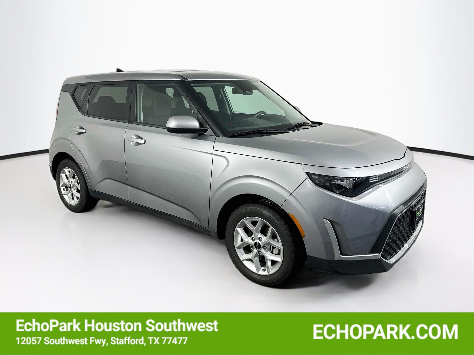 2025 Kia Soul LX — photo 1 of 28