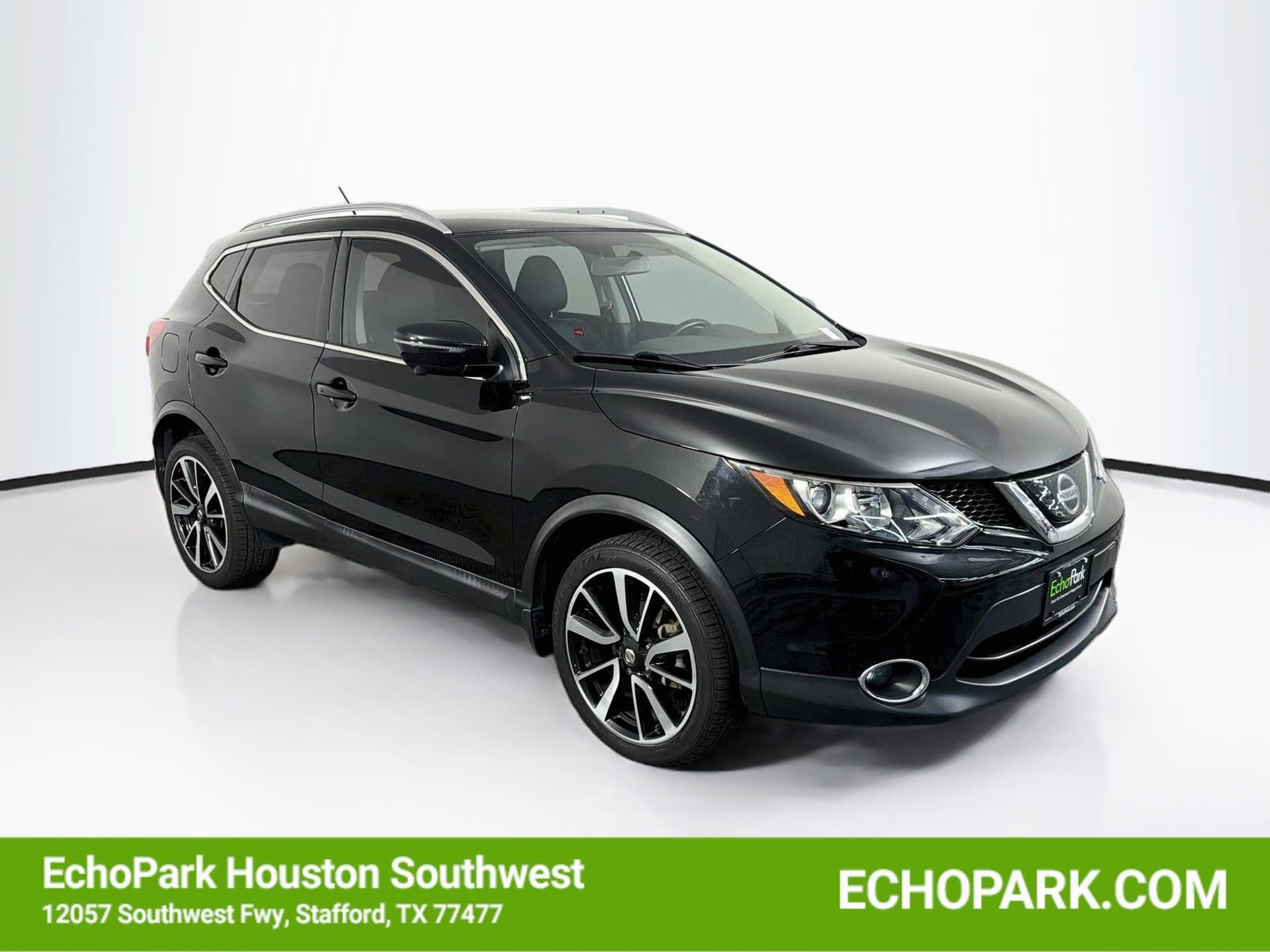 2018 Nissan Rogue Sport SL — photo 1 of 31