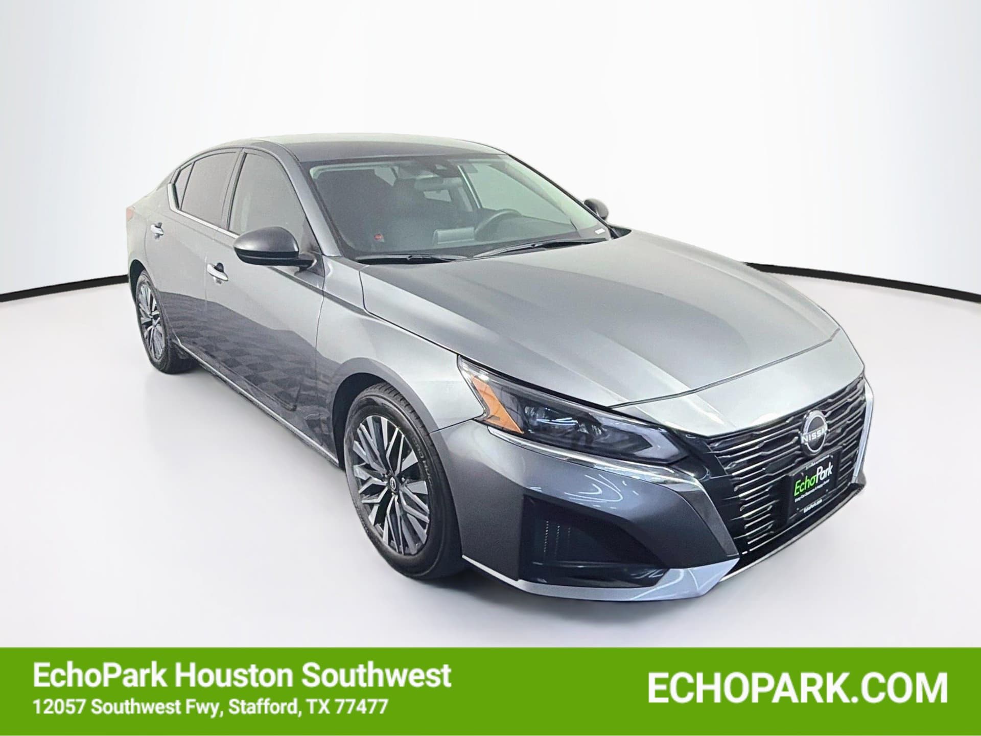 2024 Nissan Altima 2.5 SV — photo 1 of 30