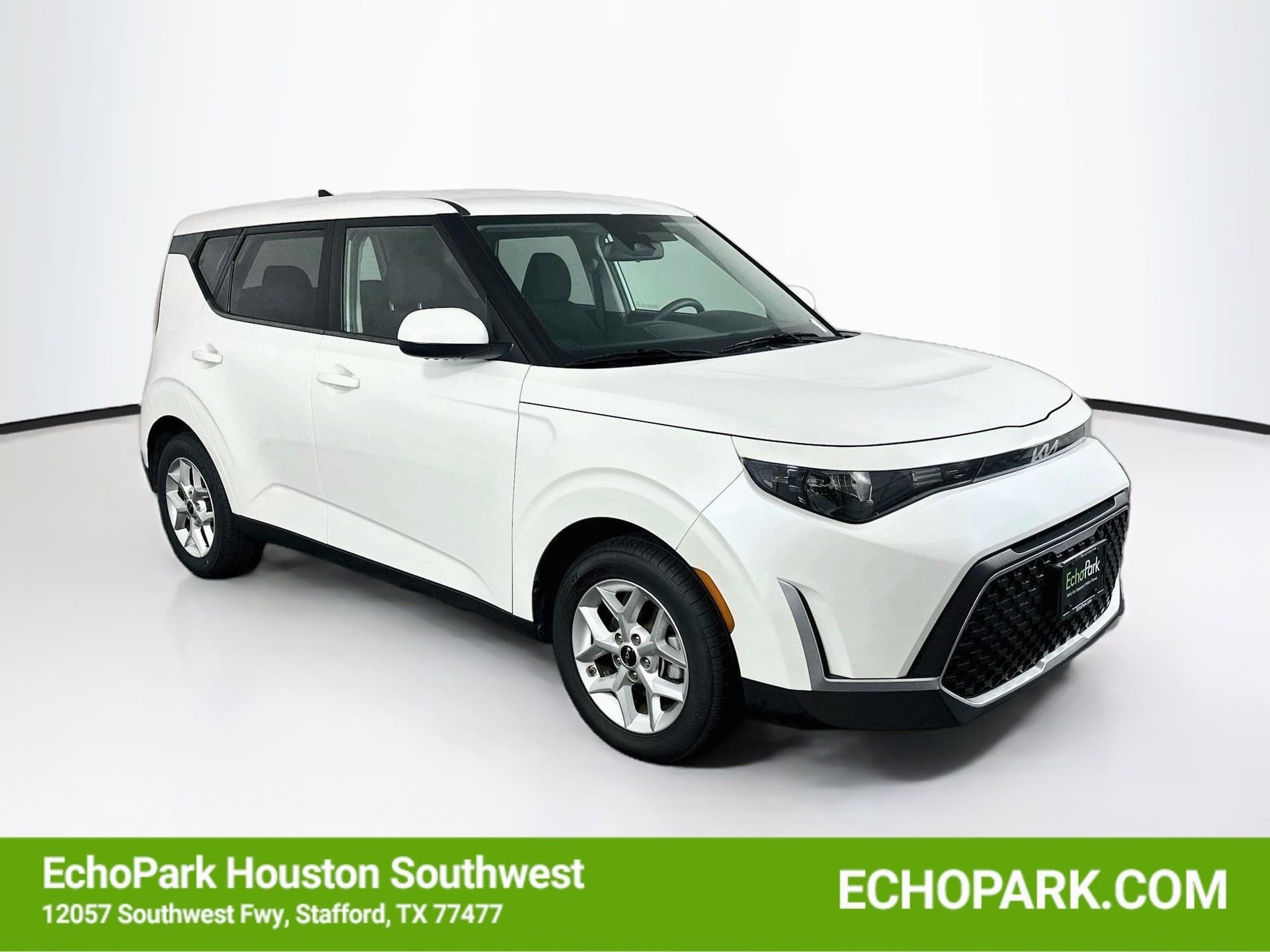 2024 Kia Soul LX — photo 1 of 30