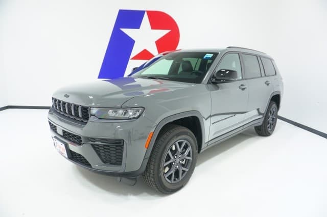 2027 Jeep Grand Cherokee Laredo Altitude — photo 1 of 54