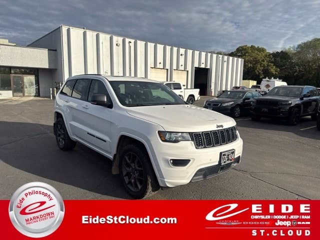 2021 Jeep Grand Cherokee Base — photo 1 of 22