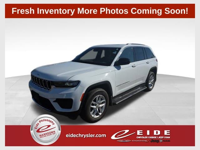 2025 Jeep Grand Cherokee Laredo — photo 1 of 20
