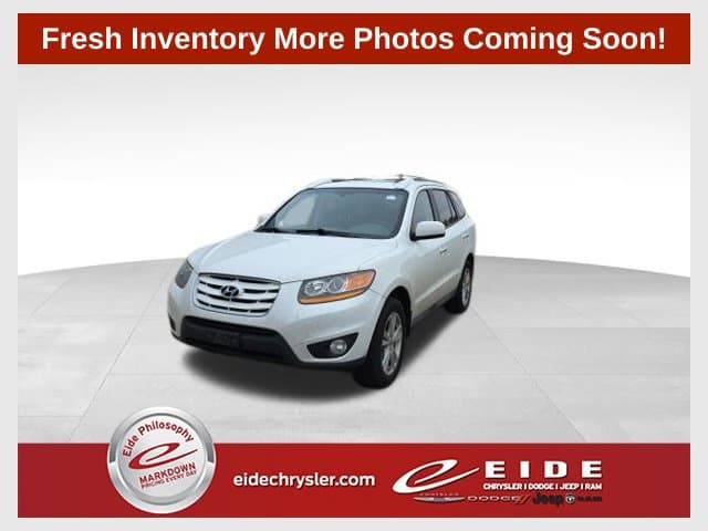 2010 Hyundai Santa Fe Base — photo 1 of 19