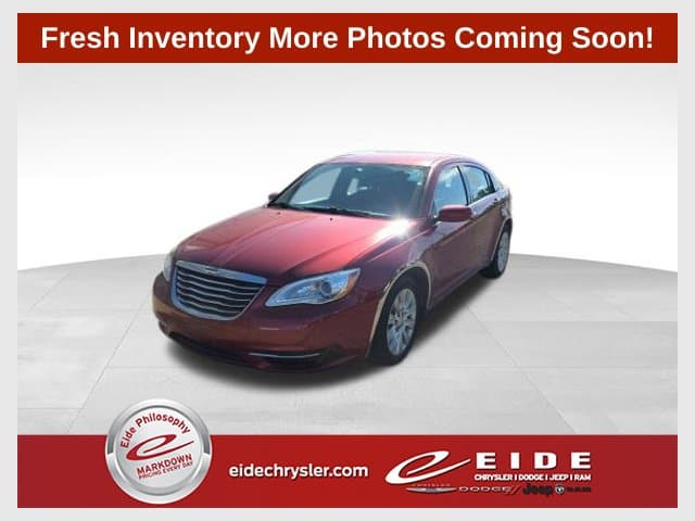 2013 Chrysler 200 LX — photo 1 of 18