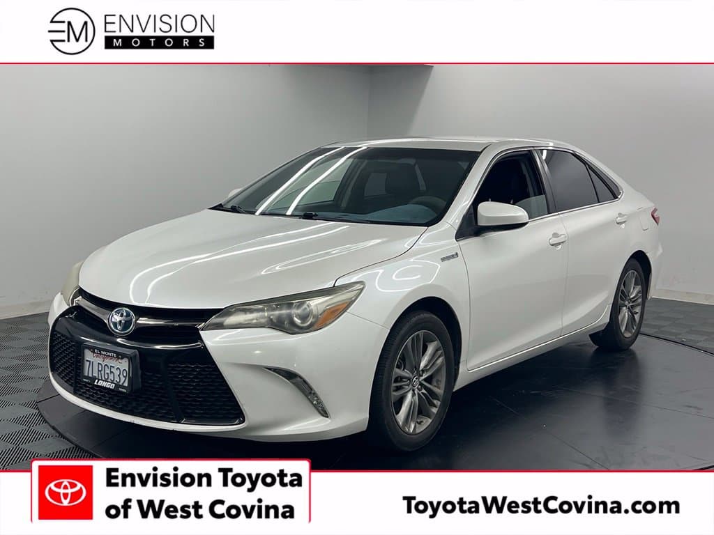 2015 Toyota Camry Hybrid SE — photo 1 of 13