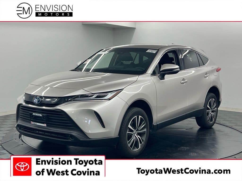2024 Toyota Venza LE — photo 1 of 12
