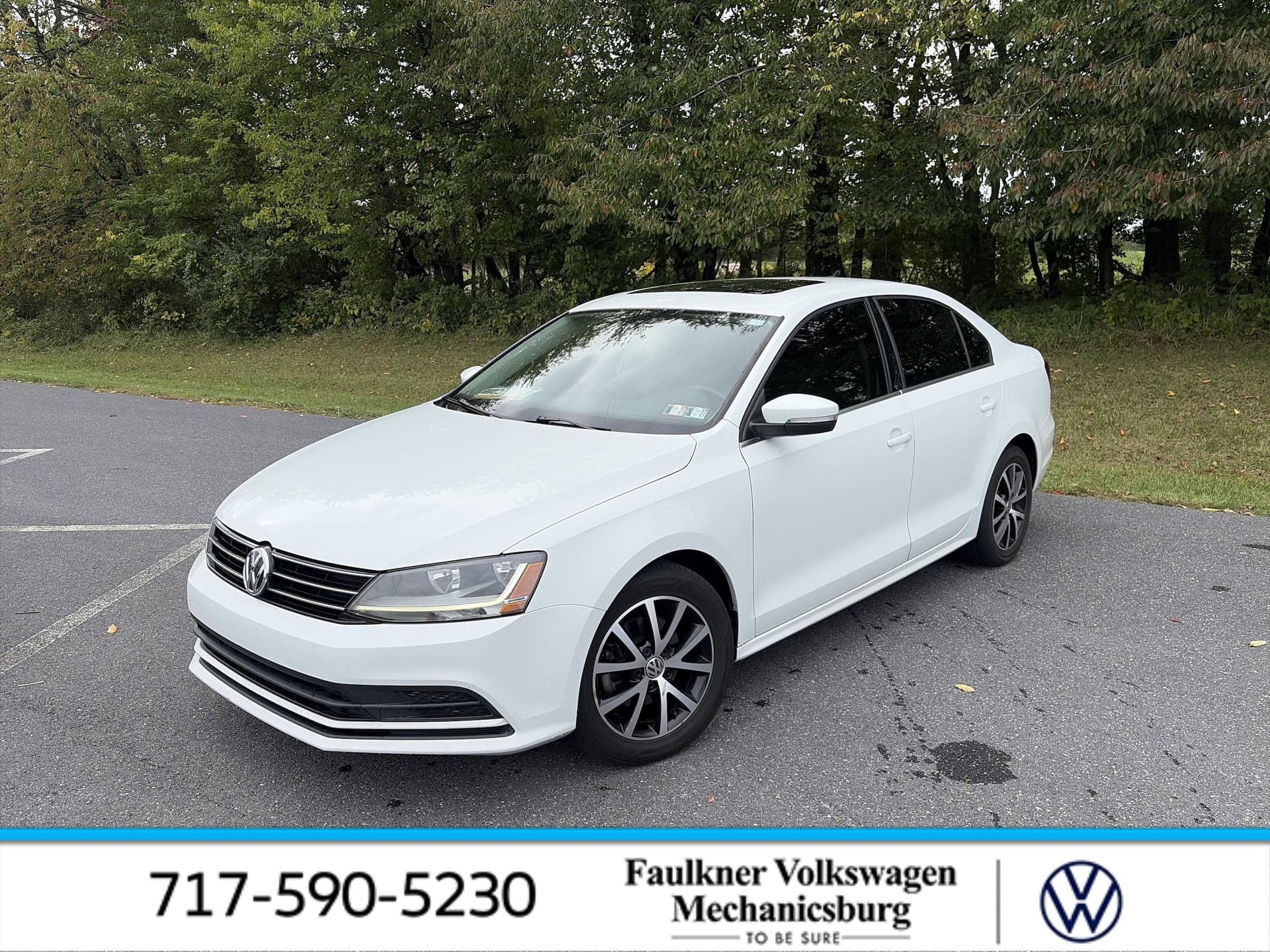 2017 Volkswagen Jetta 1.4T SE — photo 1 of 35