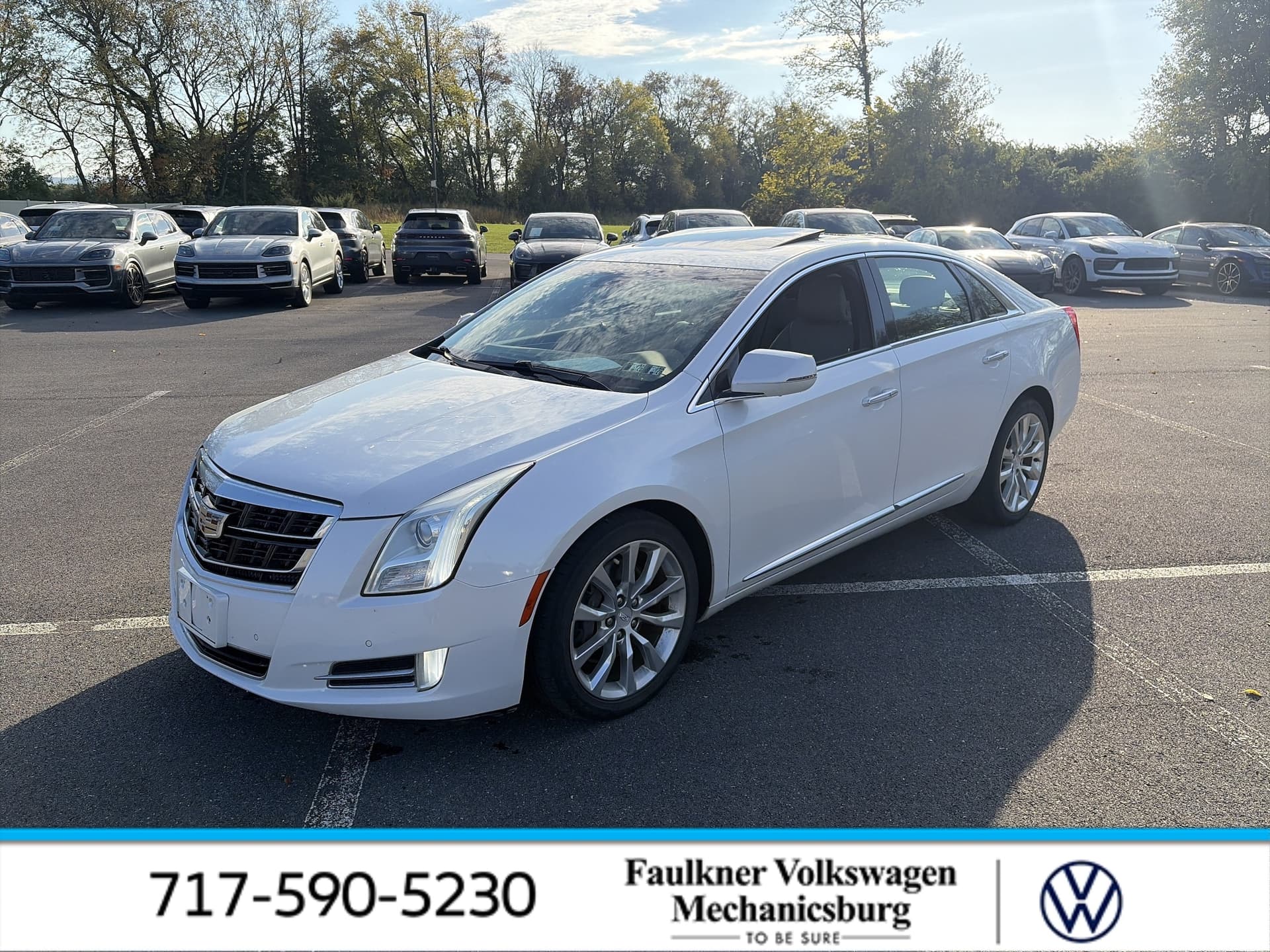 2016 Cadillac XTS Luxury Collection — photo 1 of 29
