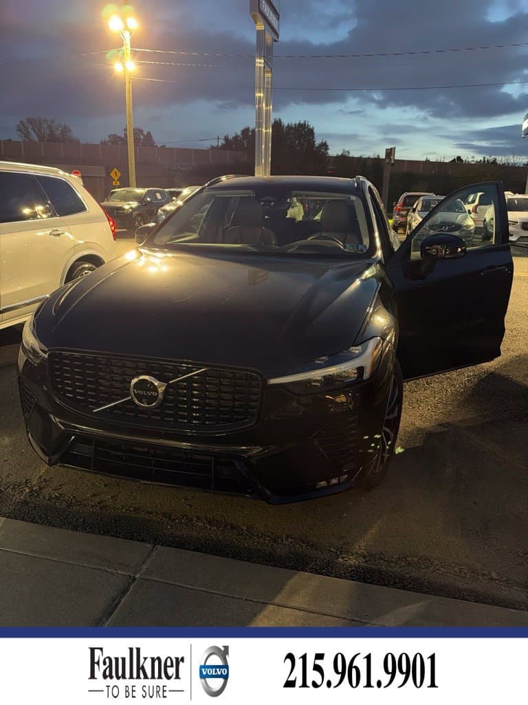 2024 Volvo XC60 Base — photo 1 of 7