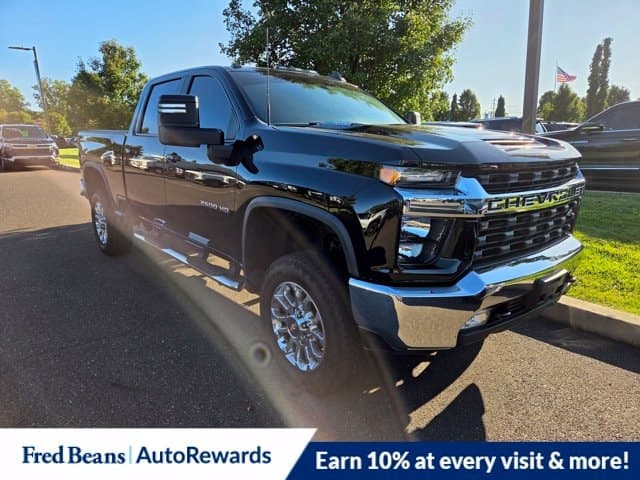 2022 Chevrolet Silverado 2500HD LT — photo 1 of 10