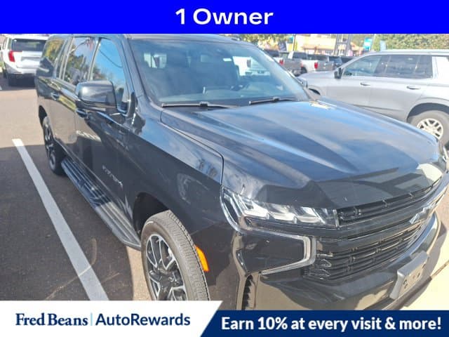 2023 Chevrolet Suburban RST — photo 1 of 18