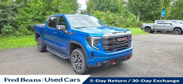 2022 GMC Sierra 1500 AT4 — photo 1 of 19