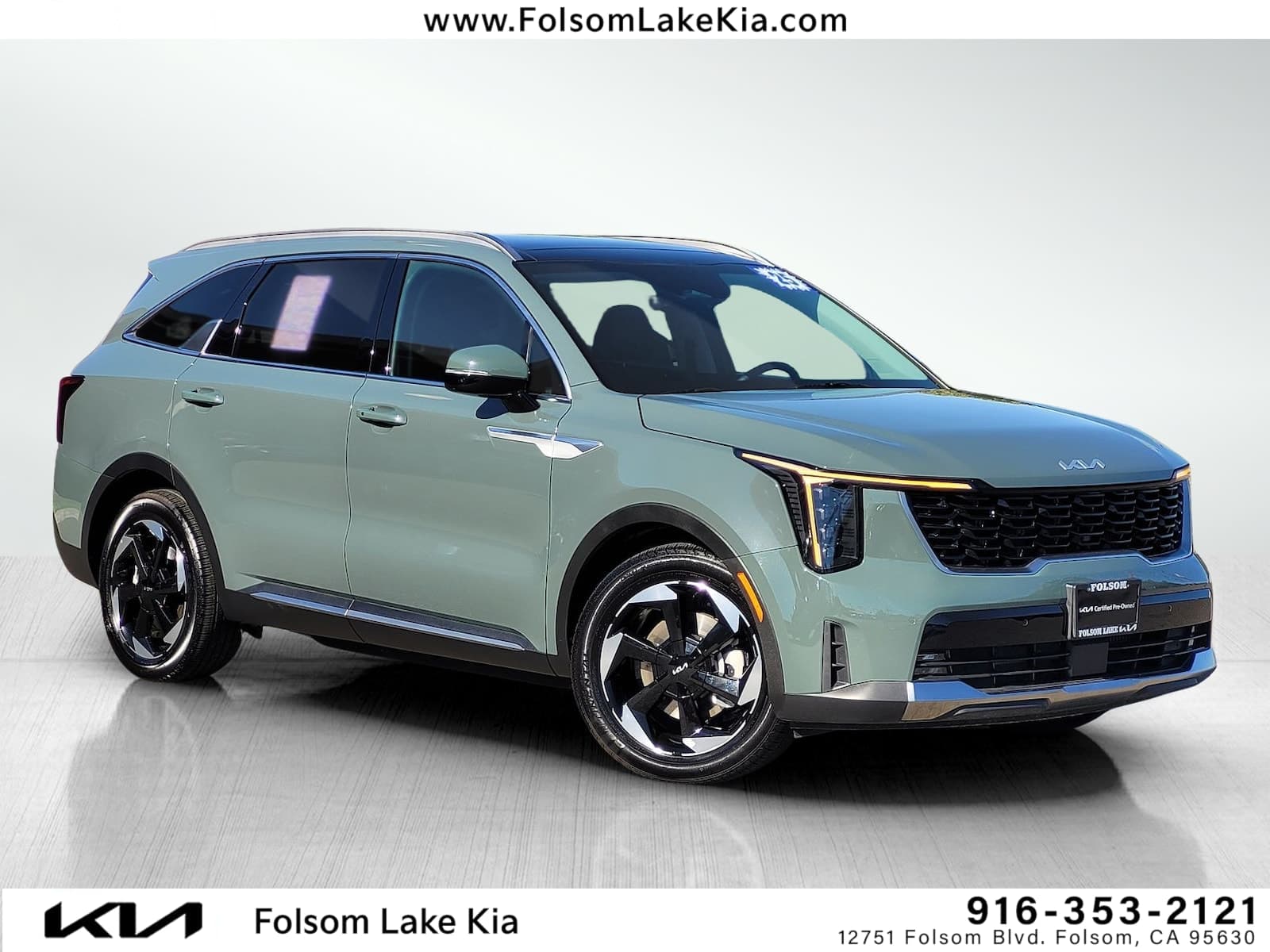 2025 Kia Sorento Hybrid EX — photo 1 of 30