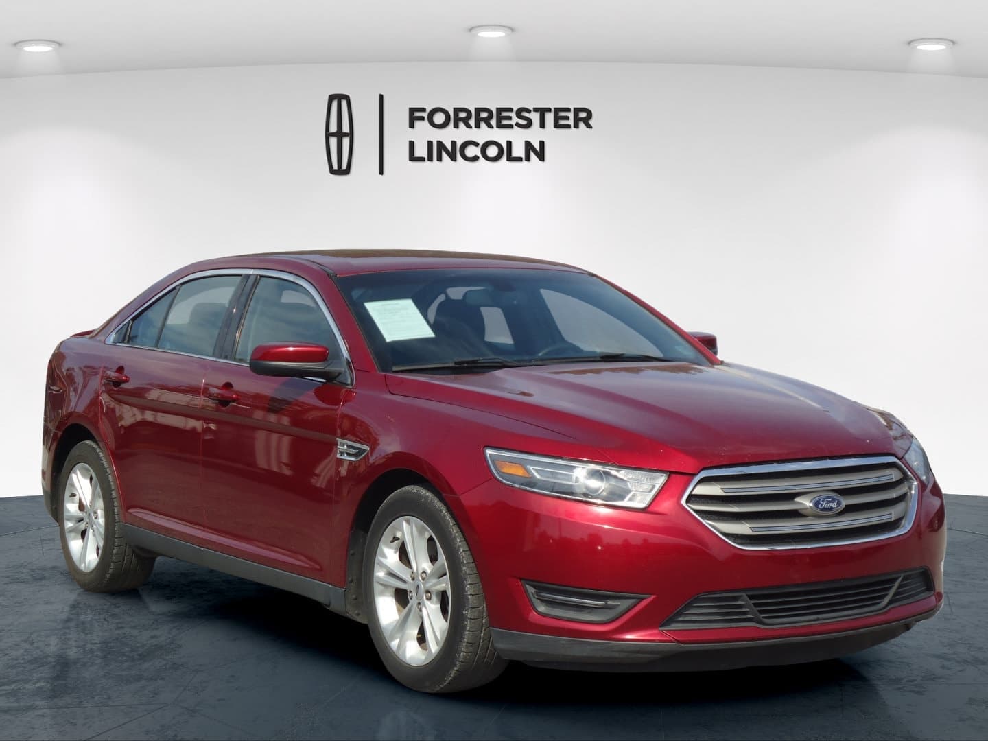 2016 Ford Taurus SEL — photo 1 of 28