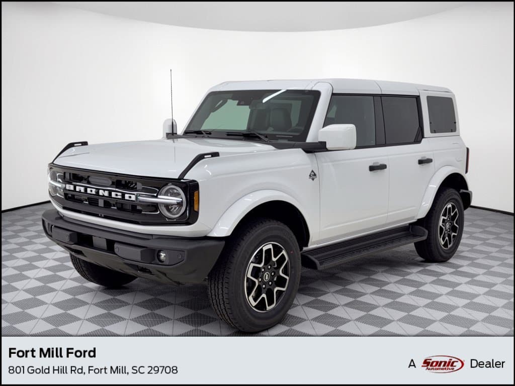 2026 Ford Bronco Outer Banks — photo 1 of 39