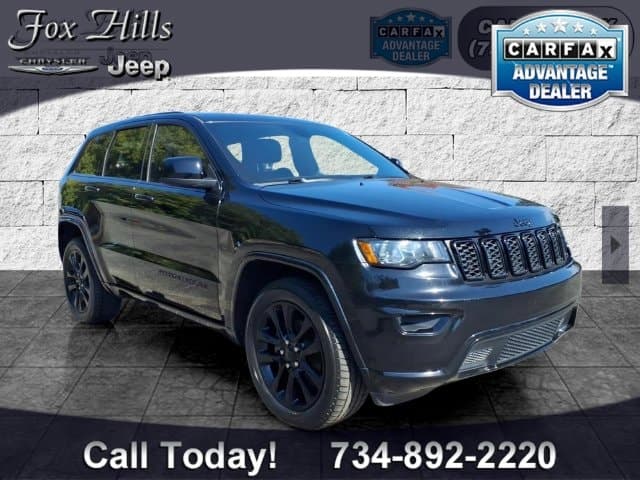 2018 Jeep Grand Cherokee Laredo — photo 1 of 24