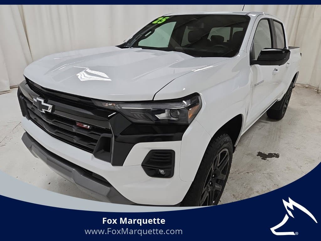 2025 Chevrolet Colorado Base — photo 1 of 52