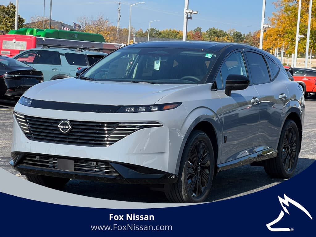 2027 Nissan Murano Dark Armor — photo 1 of 47