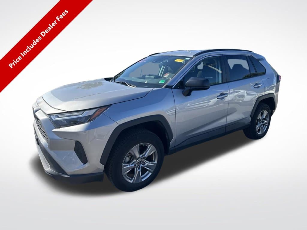 2024 Toyota RAV4 Hybrid LE — photo 1 of 17