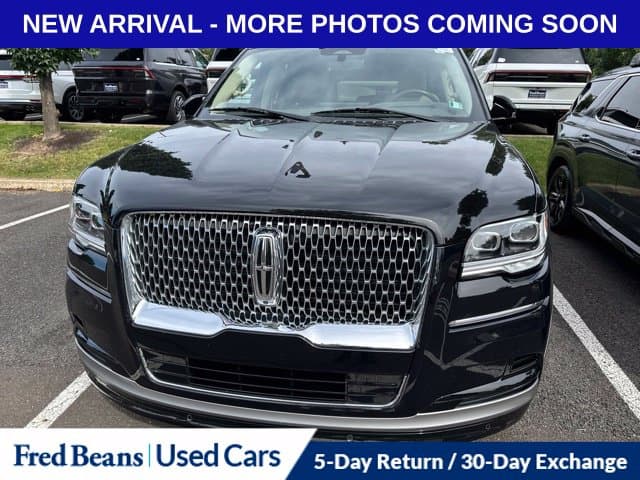 2023 Lincoln Navigator Reserve — photo 1 of 12