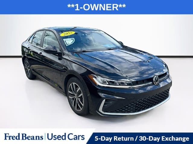 2025 Volkswagen Jetta Base — photo 1 of 26
