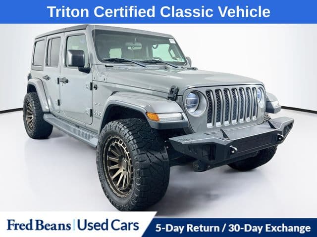 2019 Jeep Wrangler Unlimited Sahara — photo 1 of 38