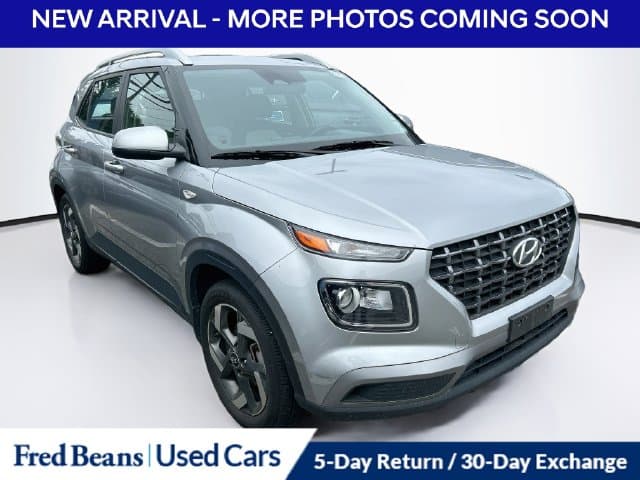 2024 Hyundai Venue SEL — photo 1 of 12