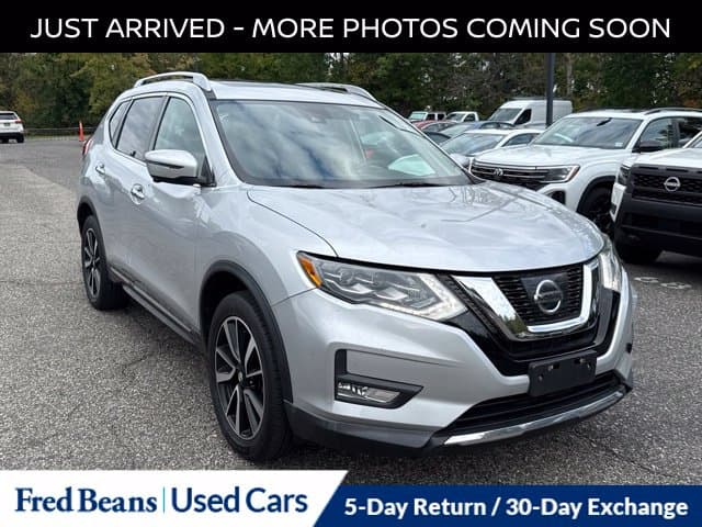 2017 Nissan Rogue SL — photo 1 of 17