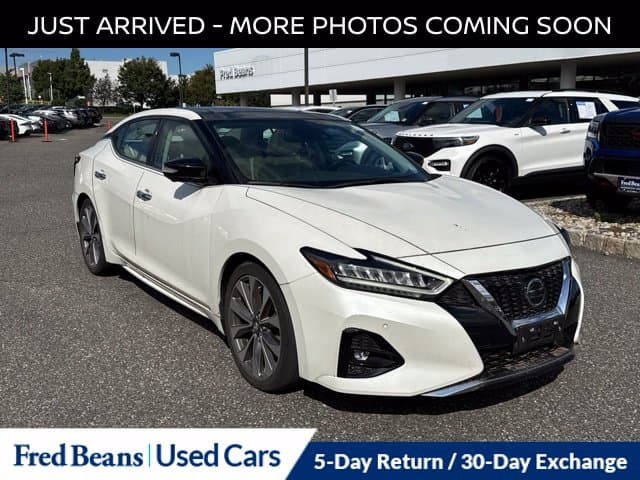 2022 Nissan Maxima Platinum — photo 1 of 17