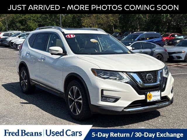 2018 Nissan Rogue SL — photo 1 of 17
