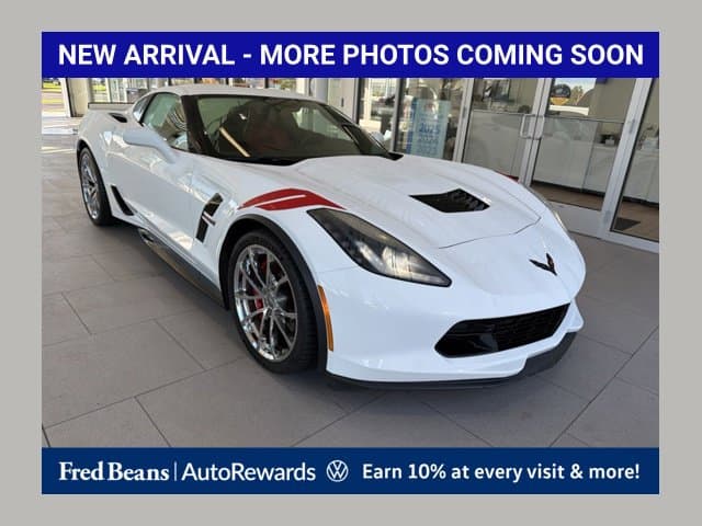 2017 Chevrolet Corvette Base — photo 1 of 14