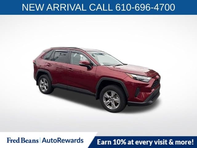 2025 Toyota RAV4 XLE — photo 1 of 12