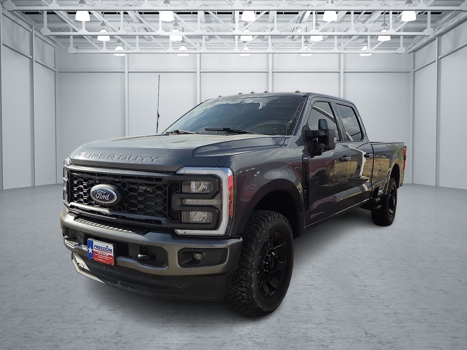 2023 Ford Super Duty F-350 SRW XL — photo 1 of 3