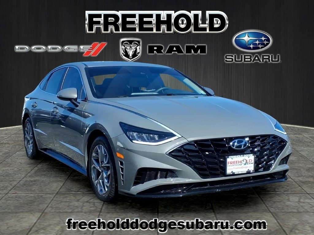2023 Hyundai Sonata SEL — photo 1 of 21