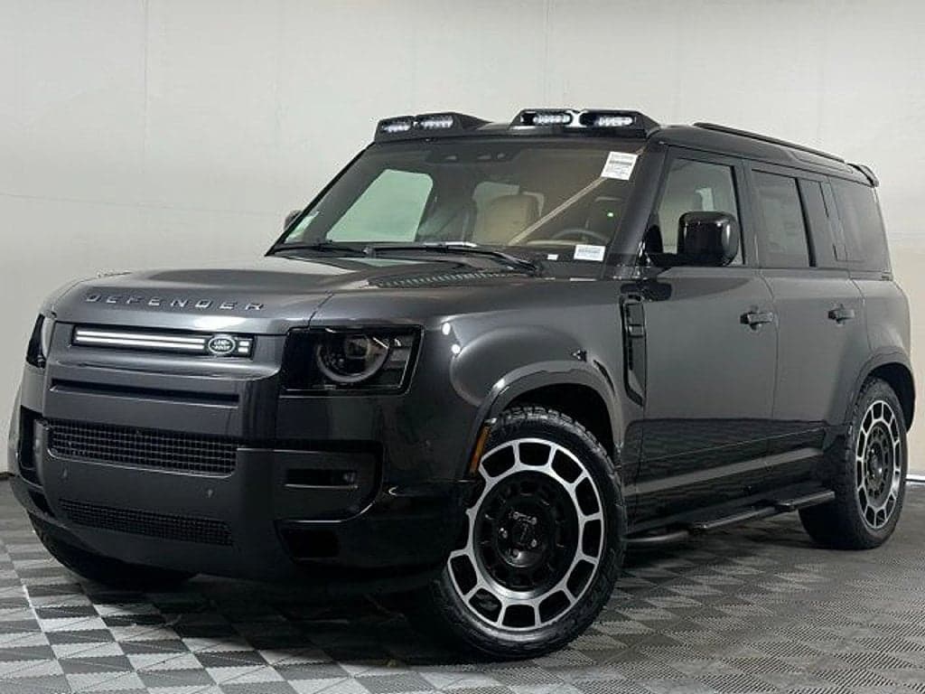 2026 Land Rover Defender X-Dynamic SE — photo 1 of 44