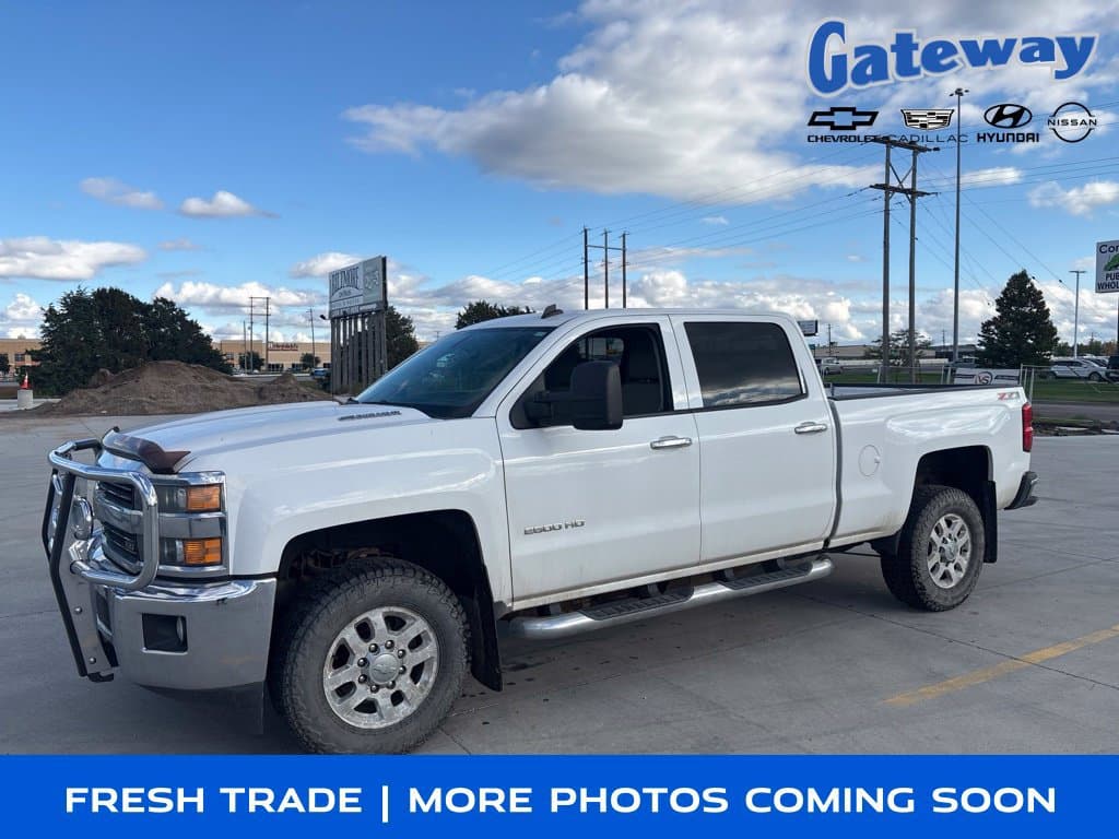 2015 Chevrolet Silverado 2500HD LT — photo 1 of 10