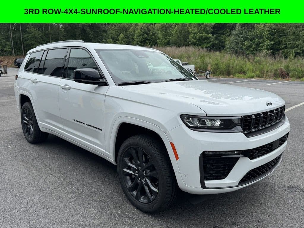 2027 Jeep Grand Cherokee Limited Reserve — photo 1 of 20
